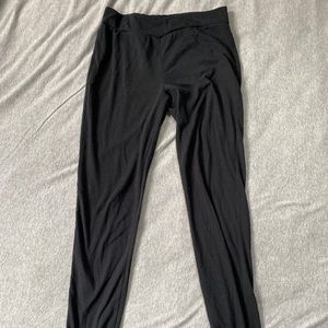 Black leggings